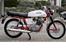 Moto Guzzi V7 II Stornello - Den originale Stornello. 125ccm. Den solgte fint i USA. Det røde stel og hvide tank er videreført.