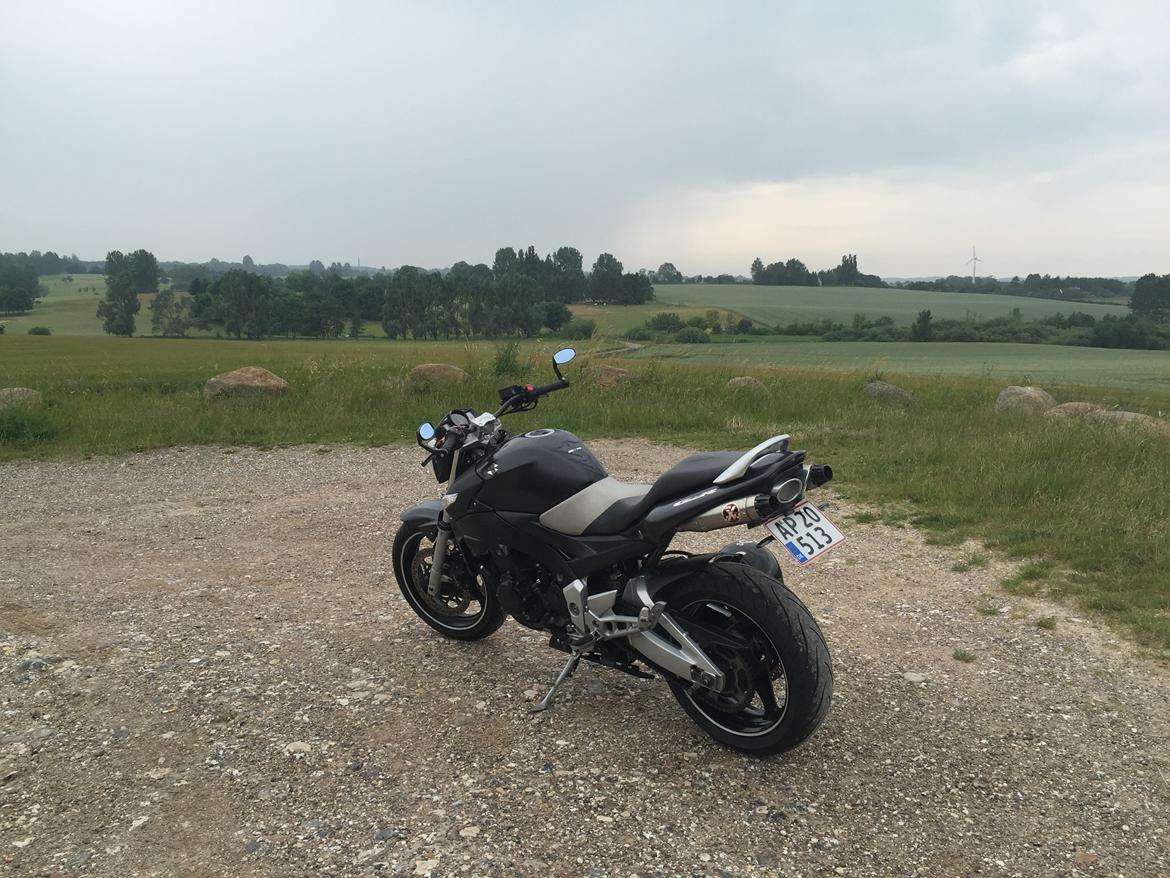 Suzuki gsr 600 billede 7
