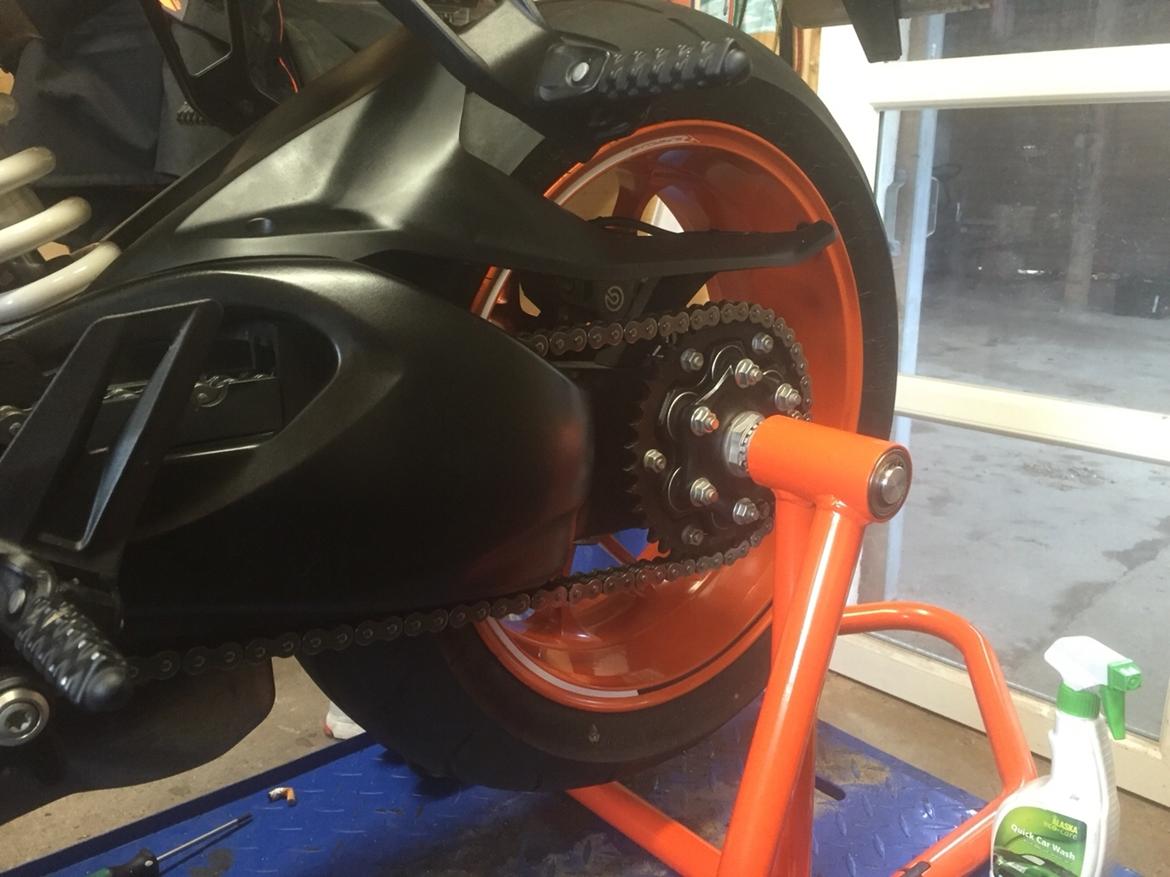 KTM Superduke R SE 1290 billede 11