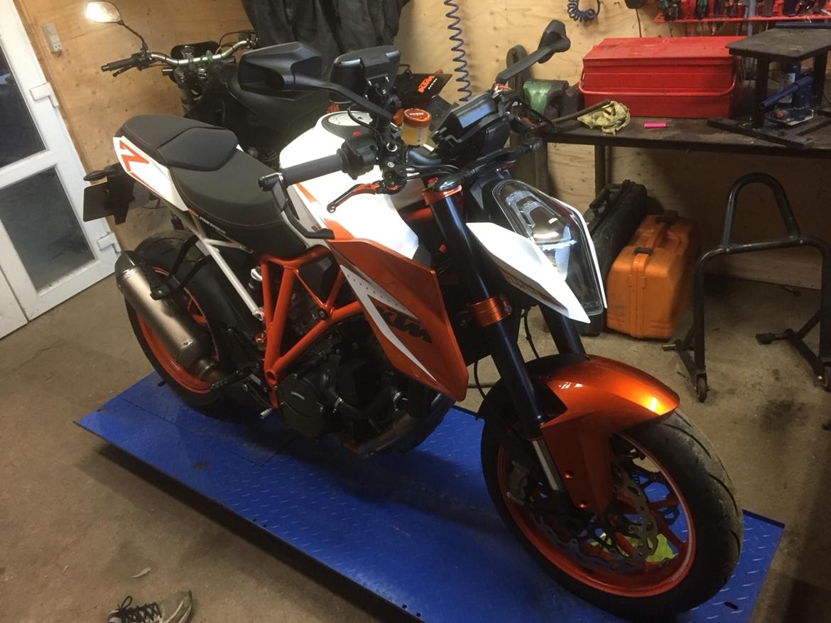 KTM Superduke R SE 1290 billede 14
