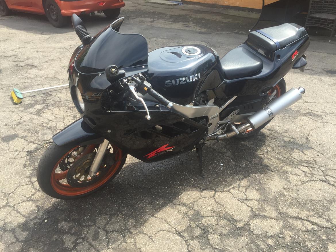 Suzuki Gsxr 400 R  billede 5