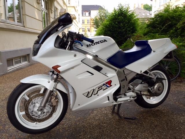 Honda VFR 750 F (RC36-1) billede 28