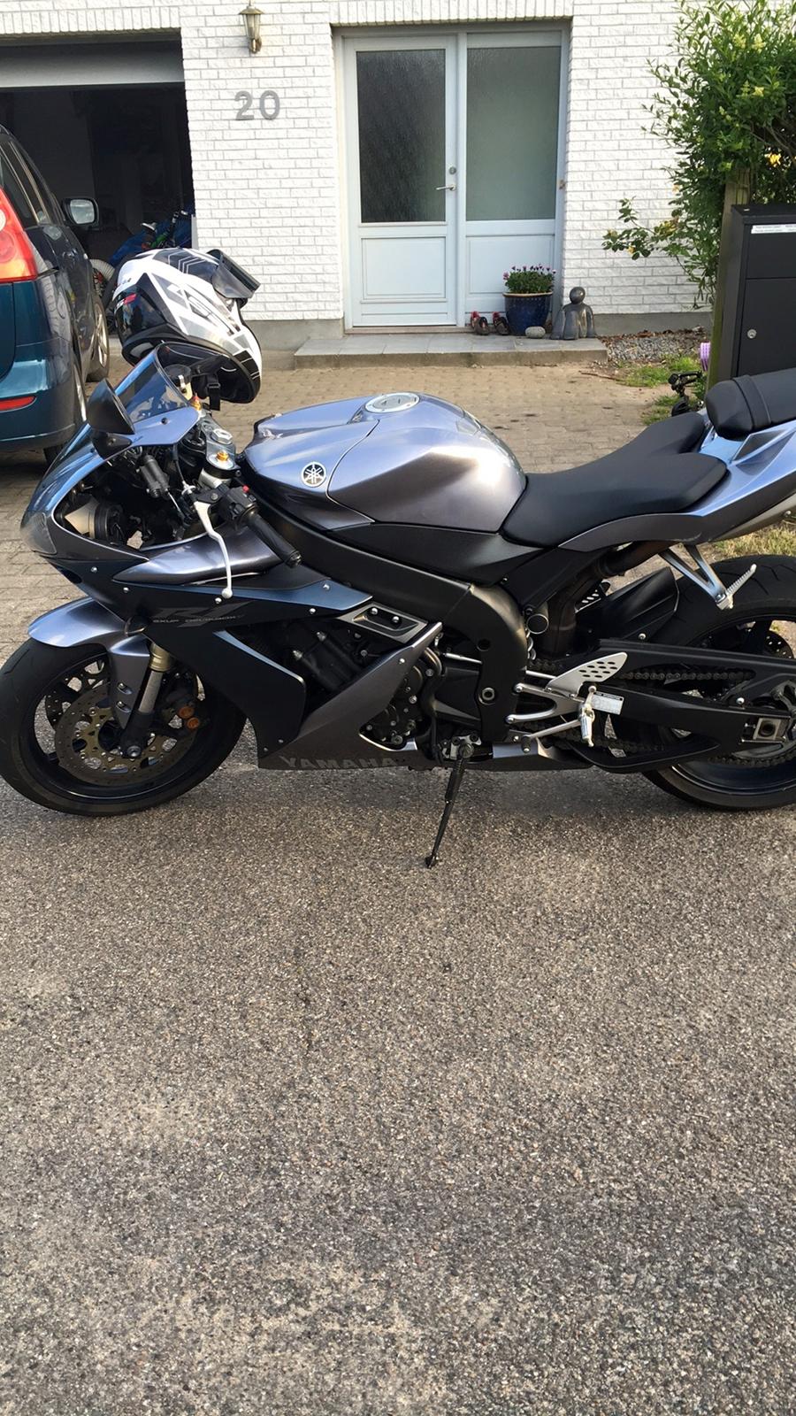 Yamaha YZF R1 RN12 billede 9