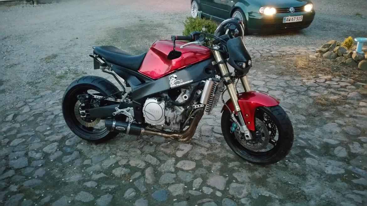 Yamaha fzr 1000 3le Streetfighter billede 5