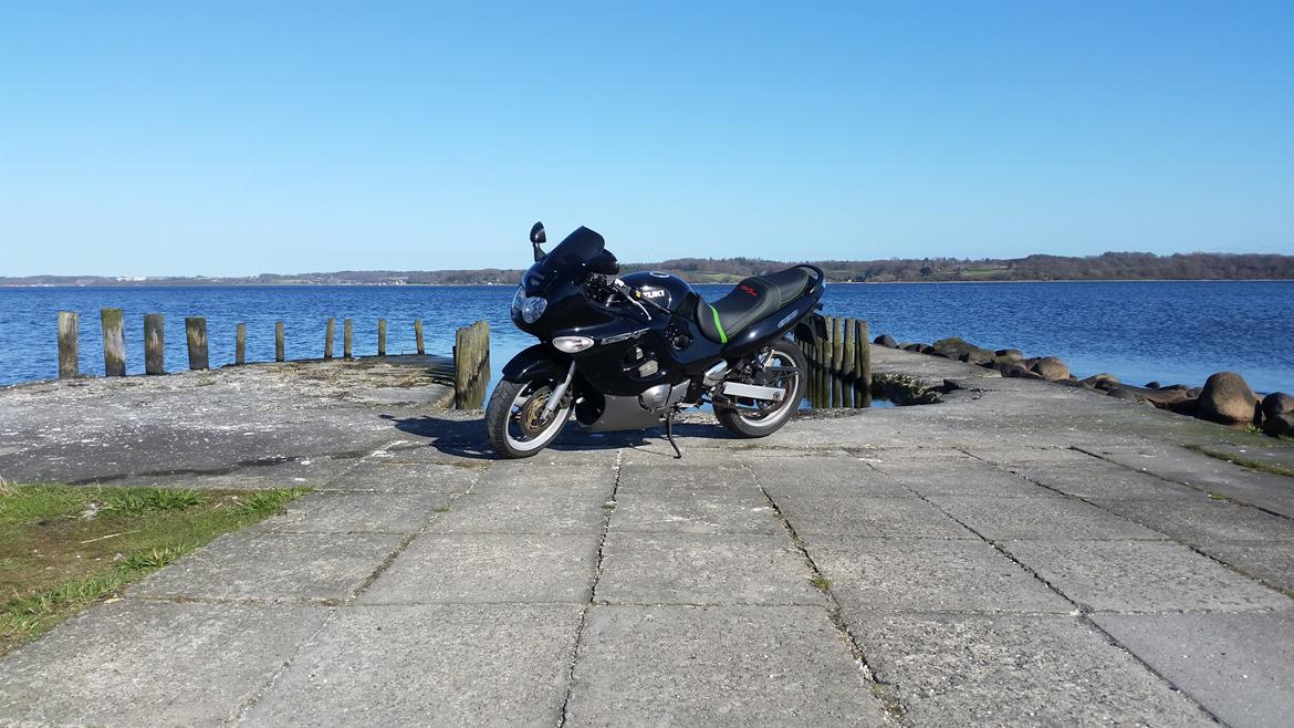 Suzuki GSX 600F billede 3