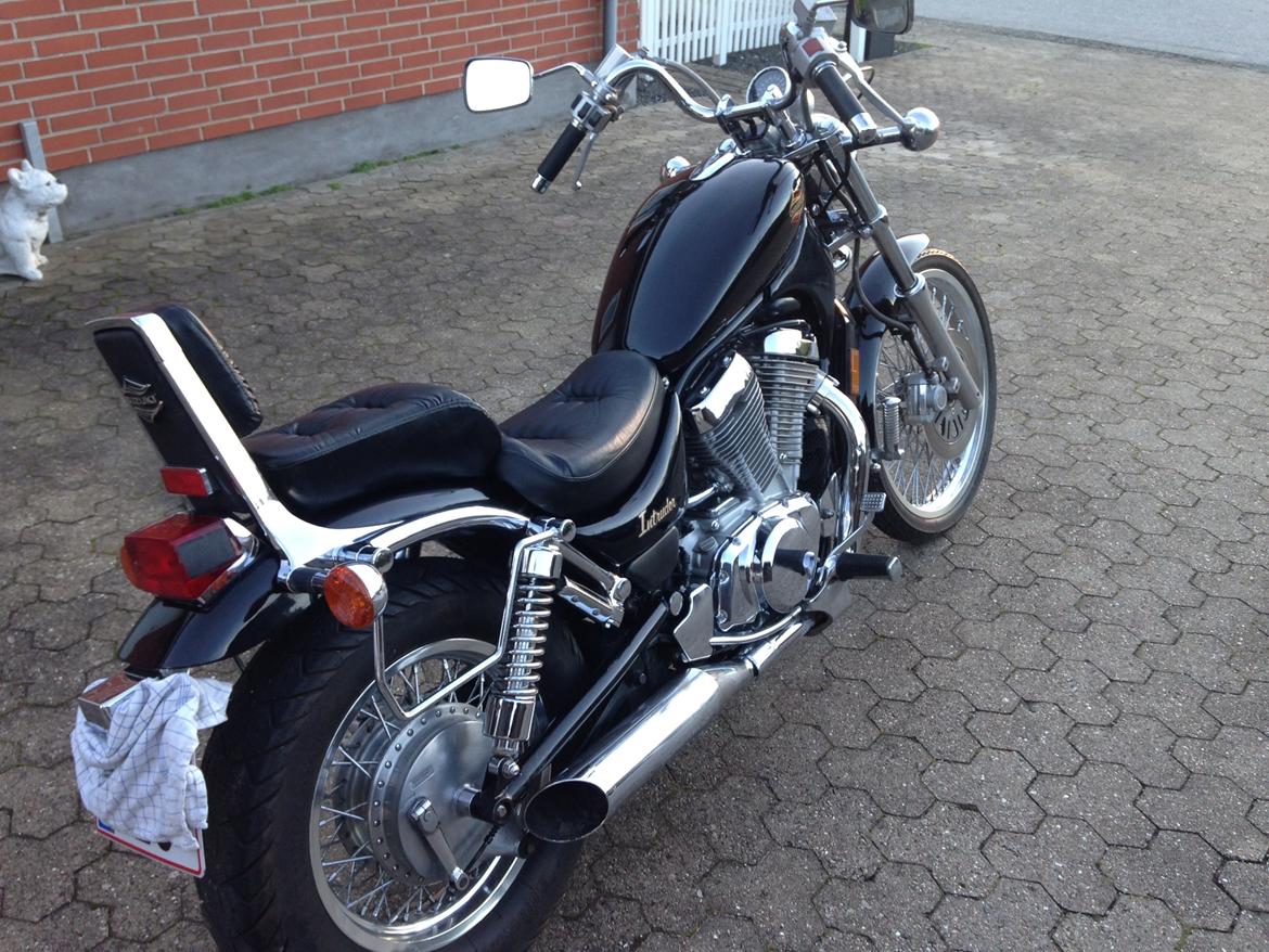 Suzuki Intruder VS 750 billede 23