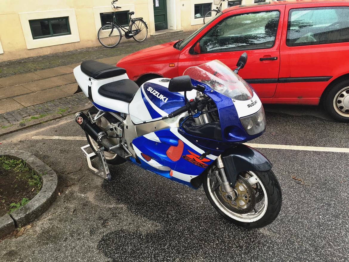 Suzuki GSXR 750 SRAD billede 3