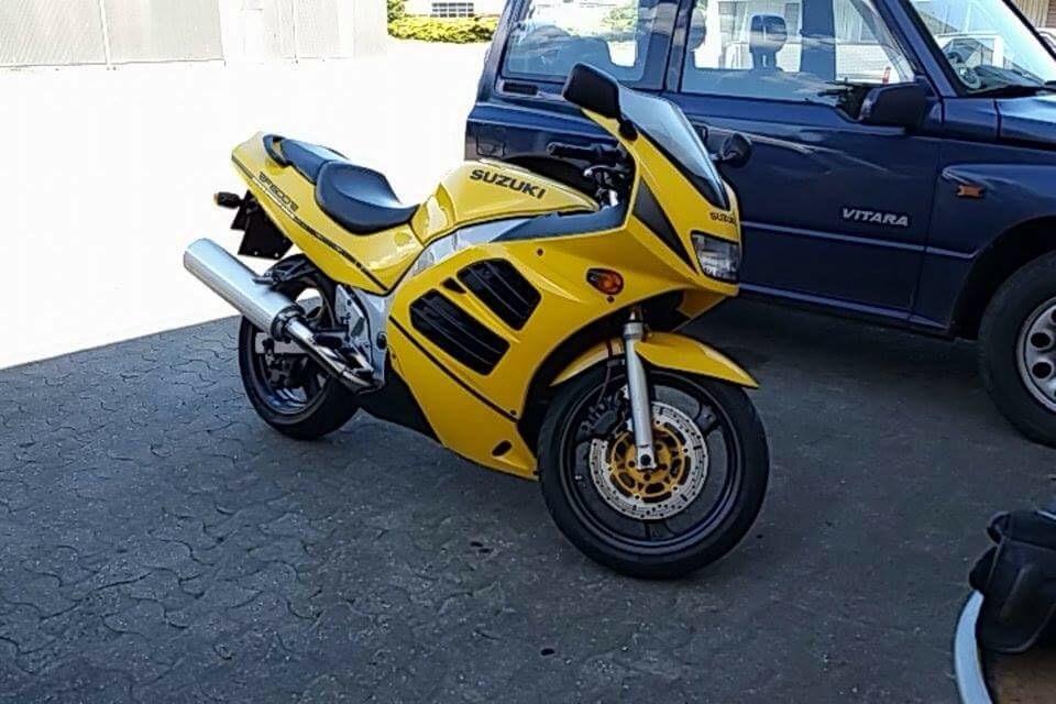 Suzuki RF 600 billede 1