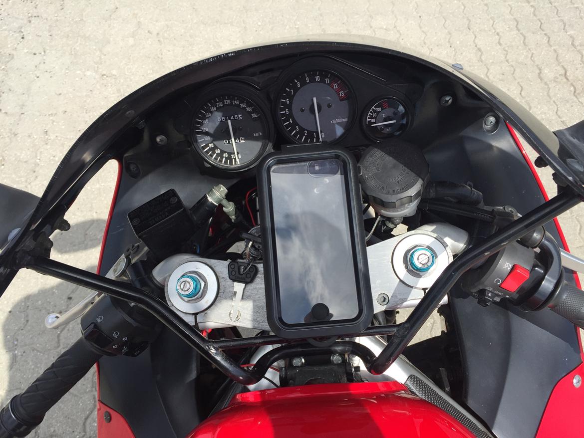 Yamaha YZF1000R Thunderace // SOLGT billede 8