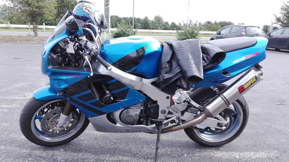 Honda cbr 900 rr billede 3