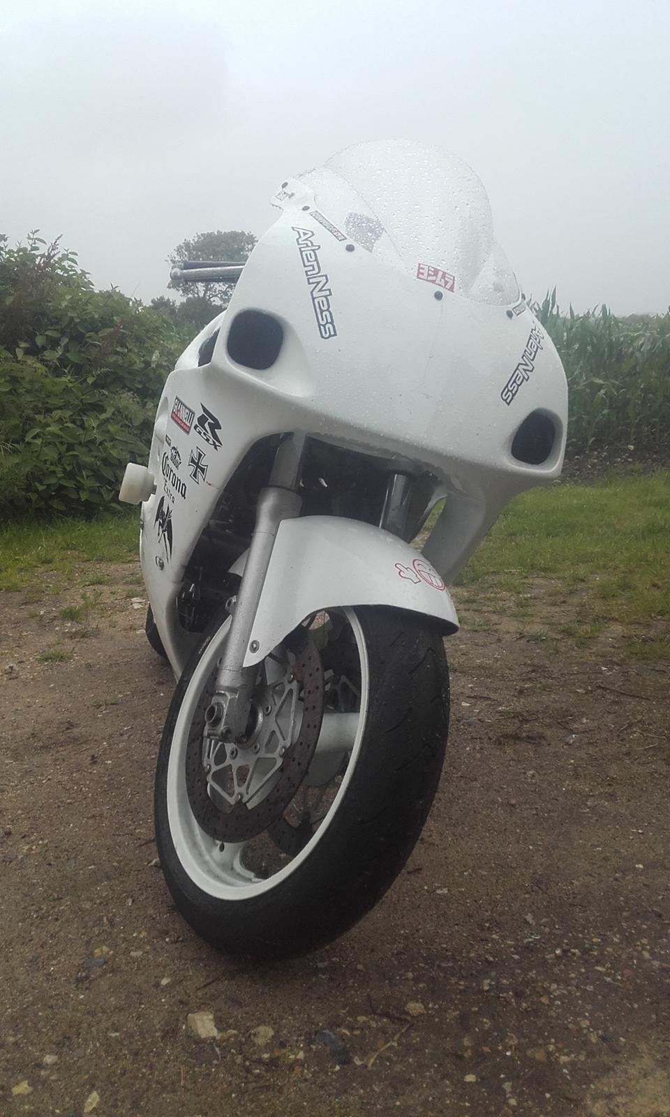 Suzuki gsxr (drift bike projekt) billede 3