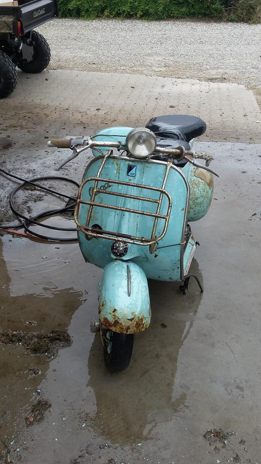 Vespa 150 billede 12