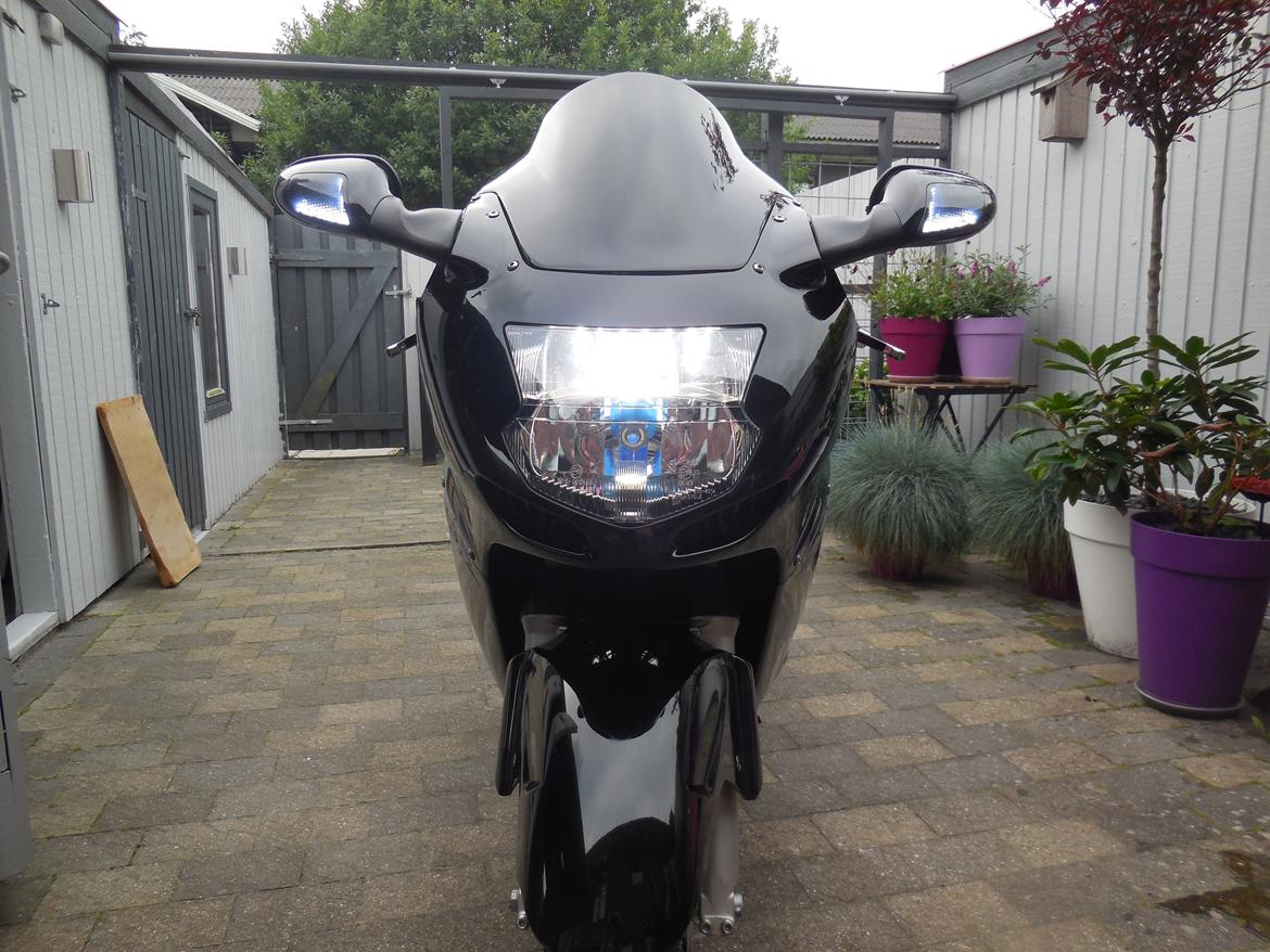 Honda CBR XX 1100 Super Blackbird billede 3