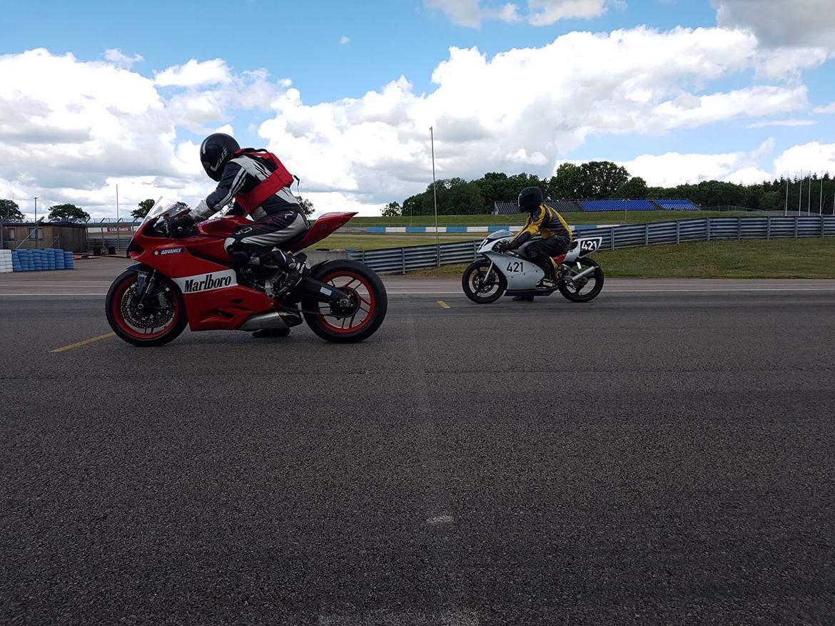 Honda RS 125 R (NF4) billede 11