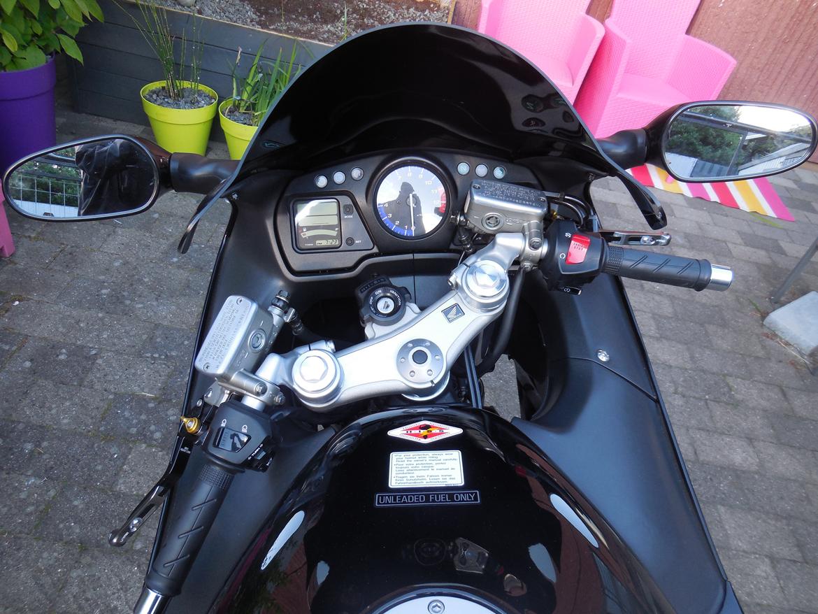 Honda CBR XX 1100 Super Blackbird billede 9