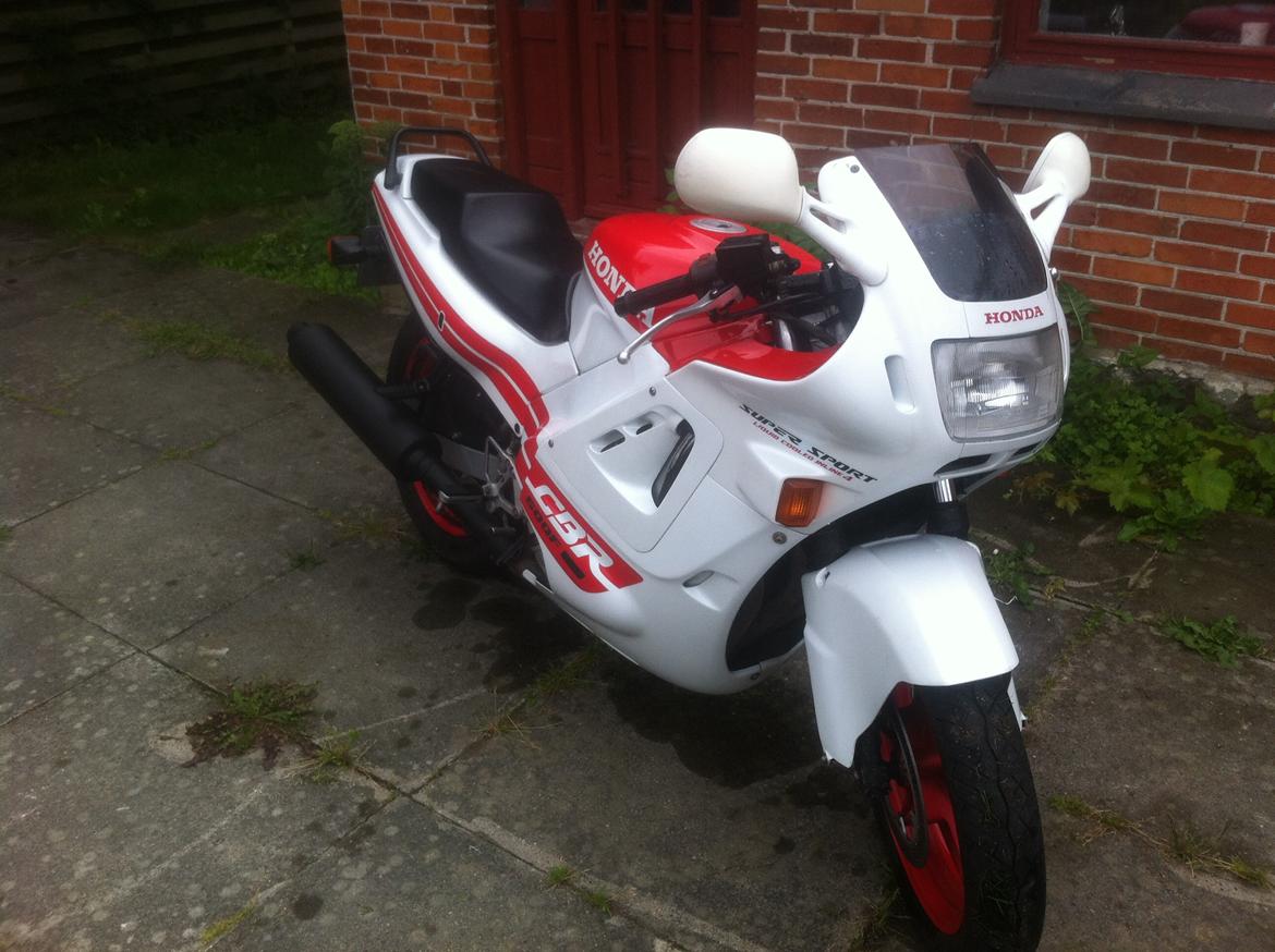 Honda CBR 600 F1 billede 2