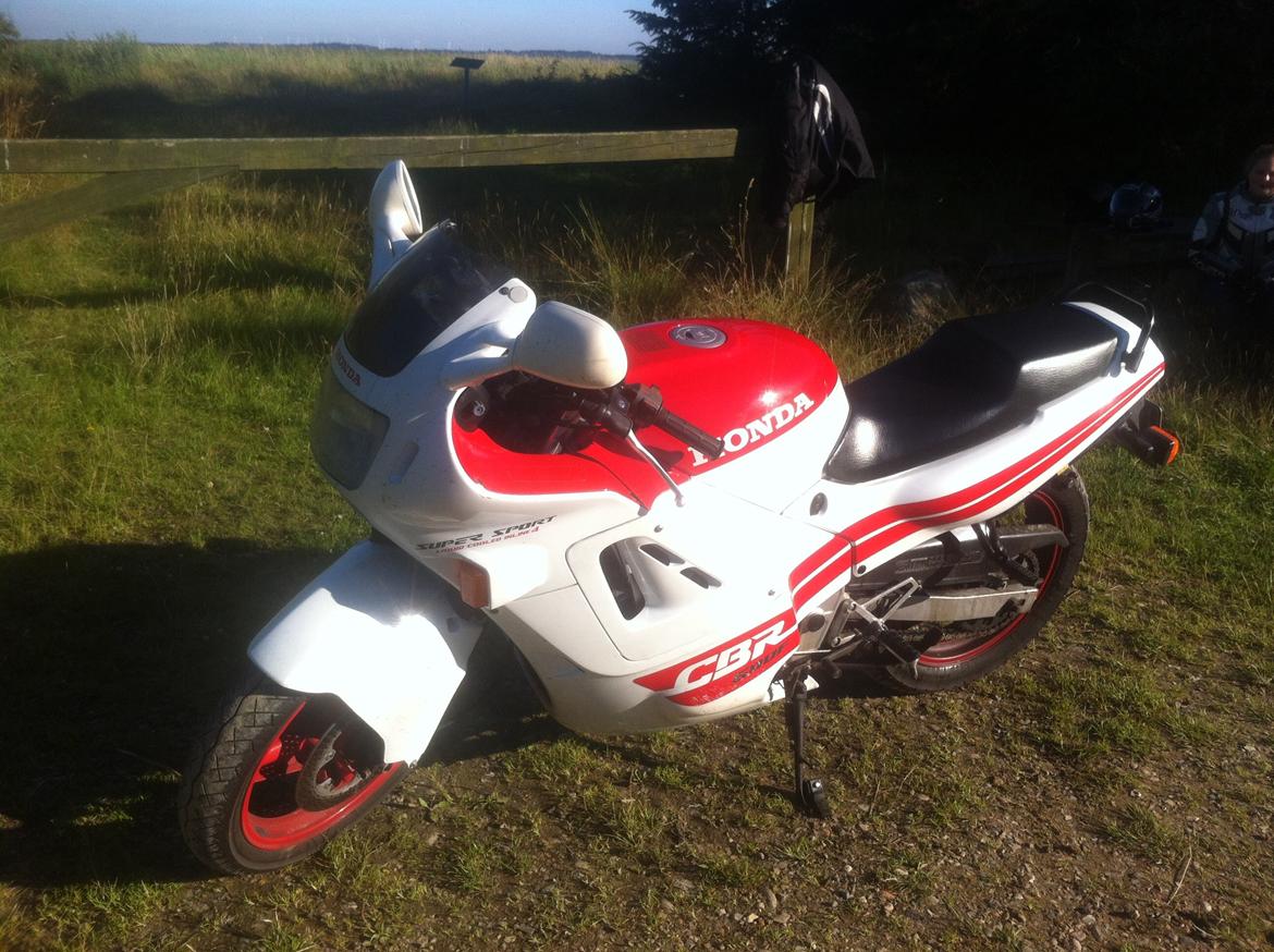 Honda CBR 600 F1 billede 1