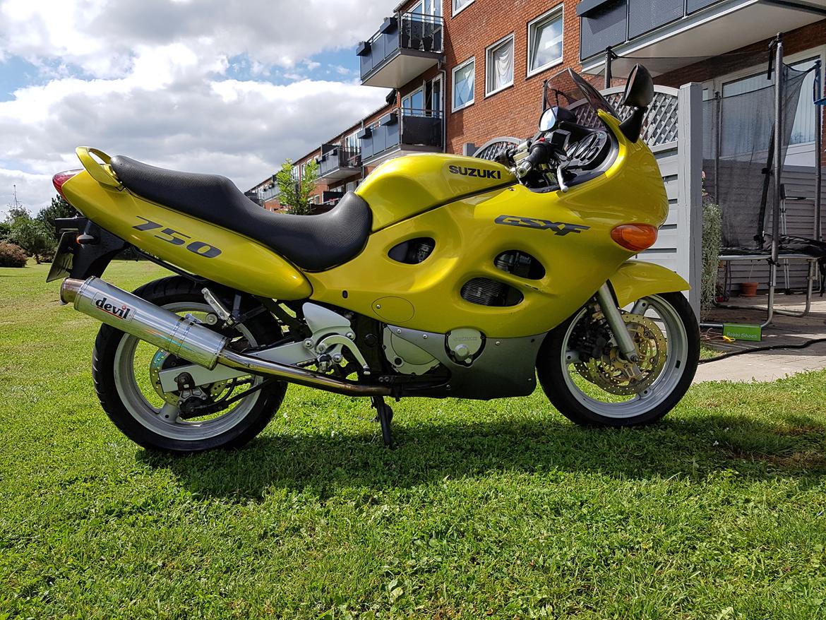 Suzuki gsx 750f (solgt) billede 4