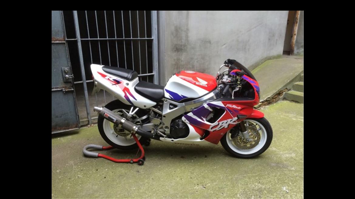 Honda CBR 900 billede 14