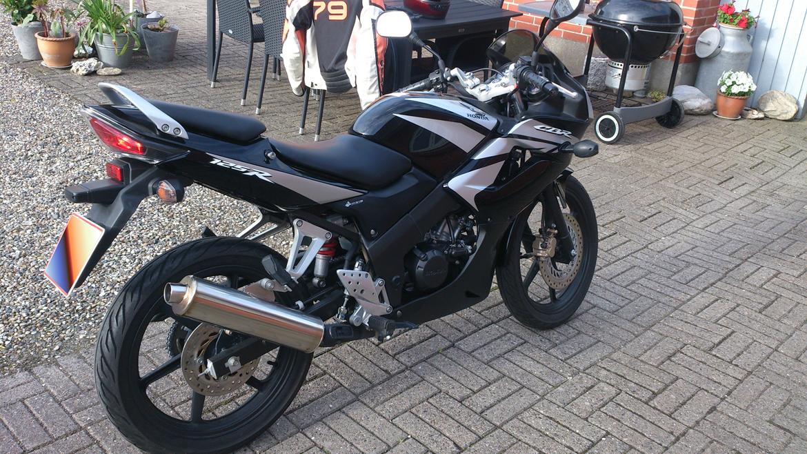 Honda CBR 125 R billede 4