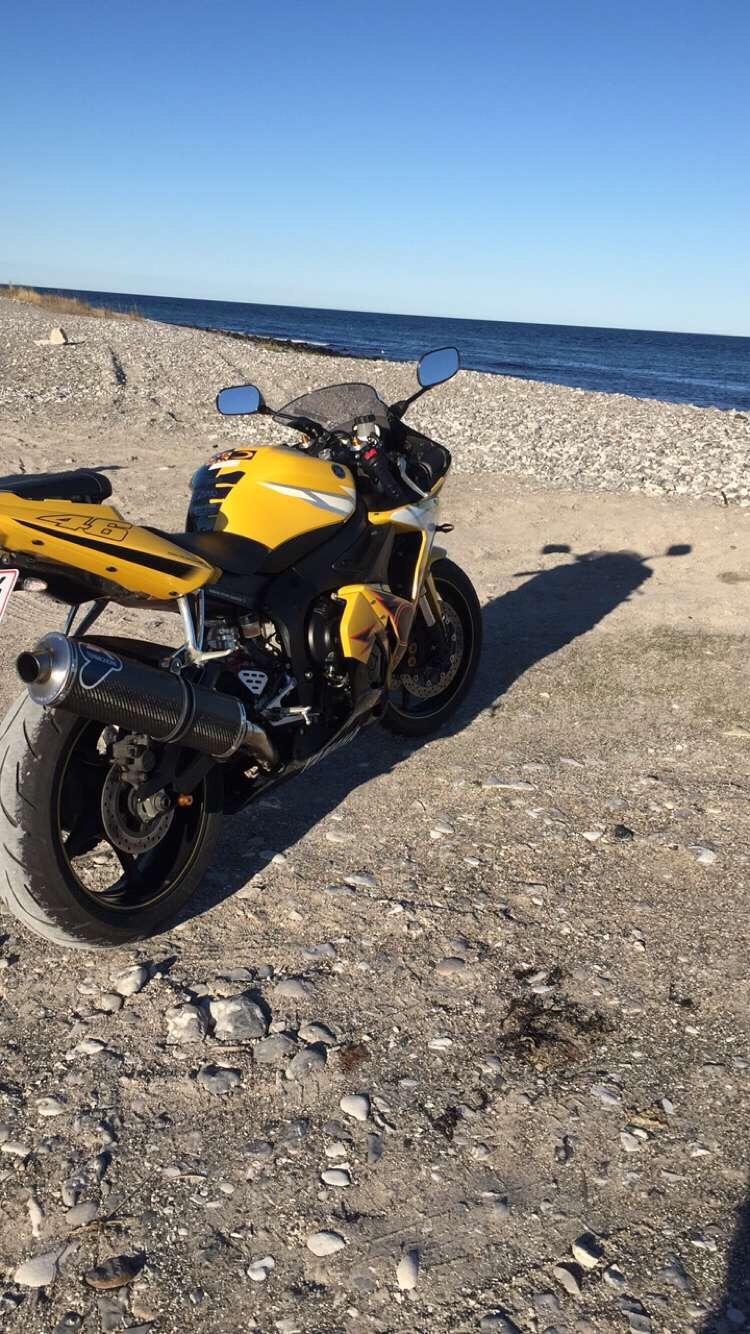 Yamaha R6 billede 11