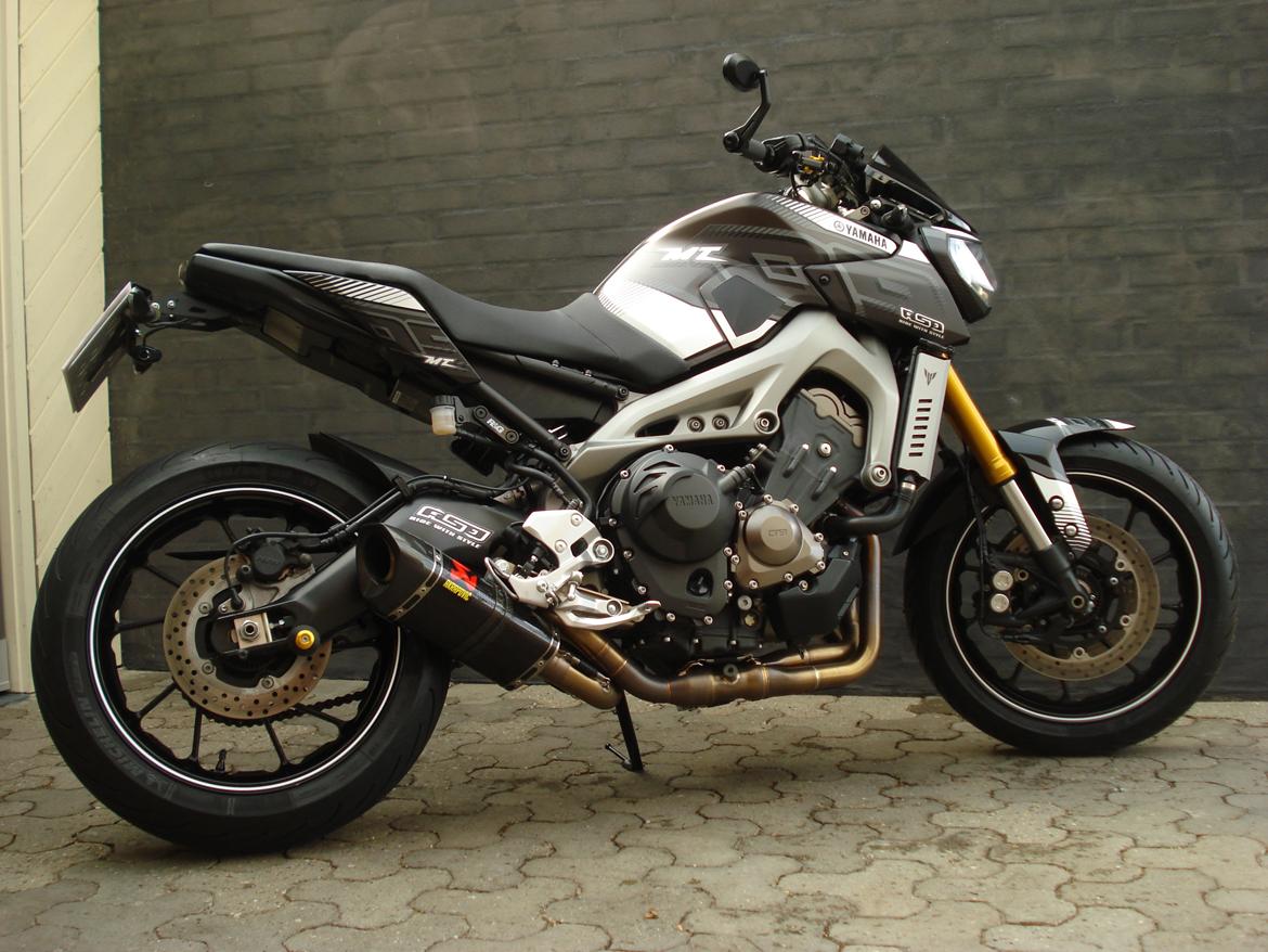 Yamaha MT - 09 "BAGHJULS KONGEN" billede 4