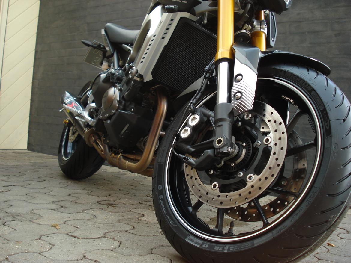 Yamaha MT - 09 "BAGHJULS KONGEN" billede 5