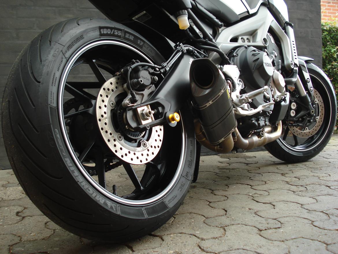 Yamaha MT - 09 "BAGHJULS KONGEN" billede 12