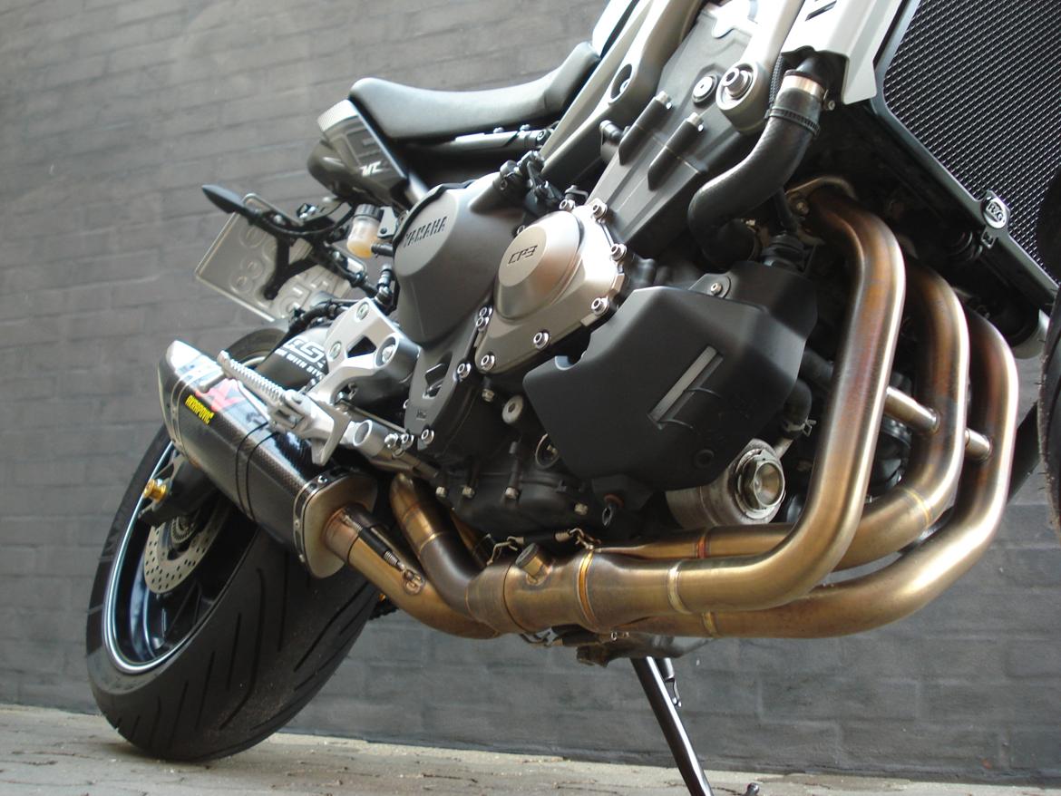 Yamaha MT - 09 "BAGHJULS KONGEN" - AKRAPOVIC, FULD SYSTEM billede 14