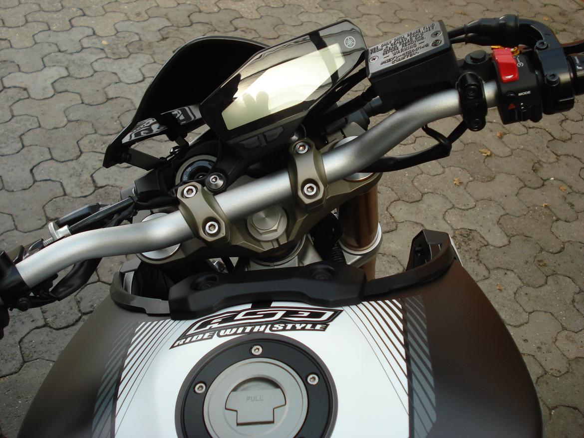 Yamaha MT - 09 "BAGHJULS KONGEN" billede 11