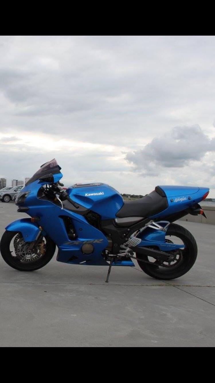 Kawasaki ZX12R billede 8