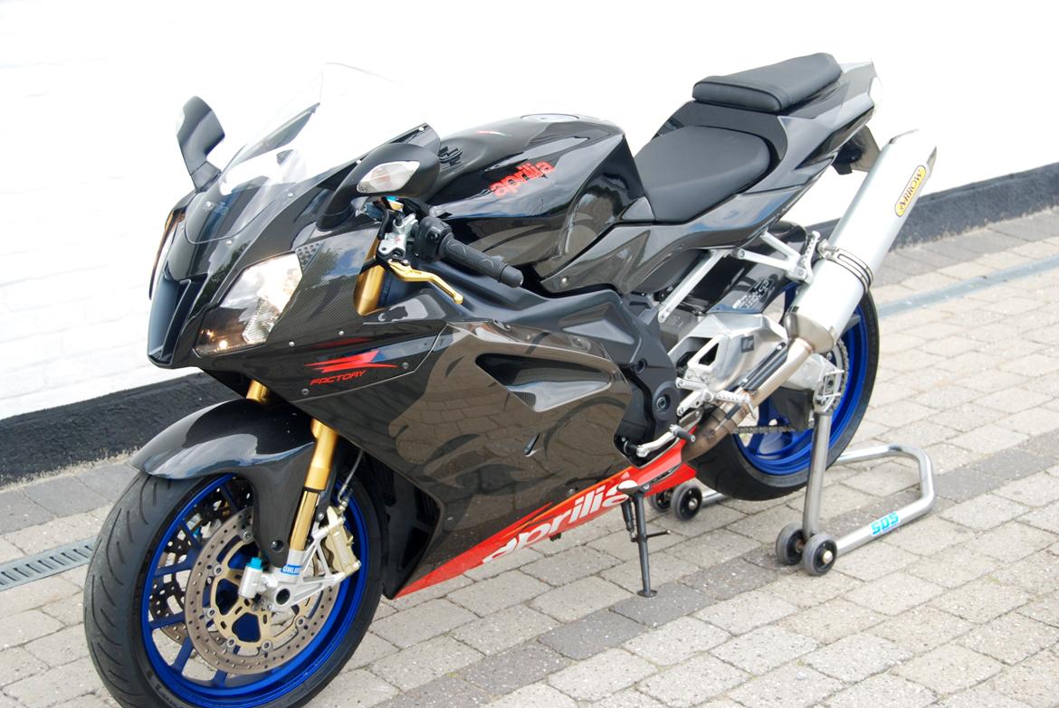 Aprilia Rsv 1000 R Factory billede 16