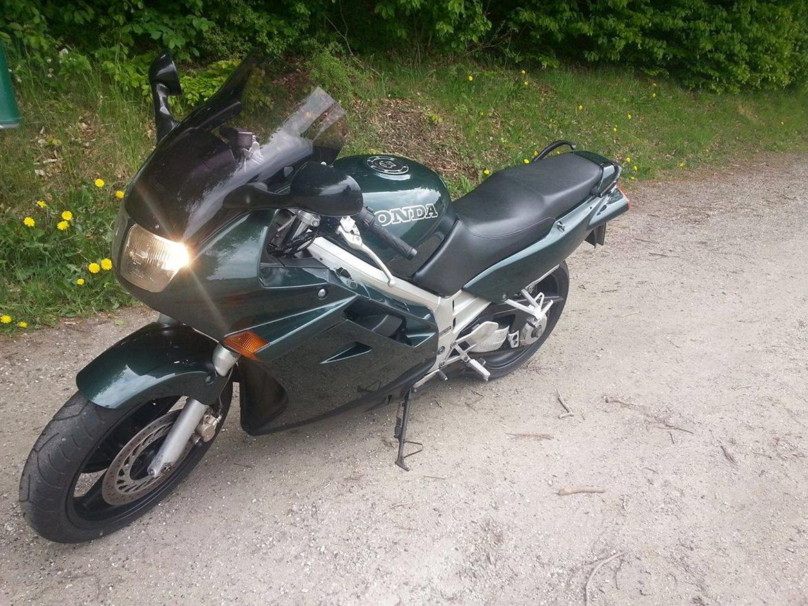 Honda VFR 750 RC36 billede 4