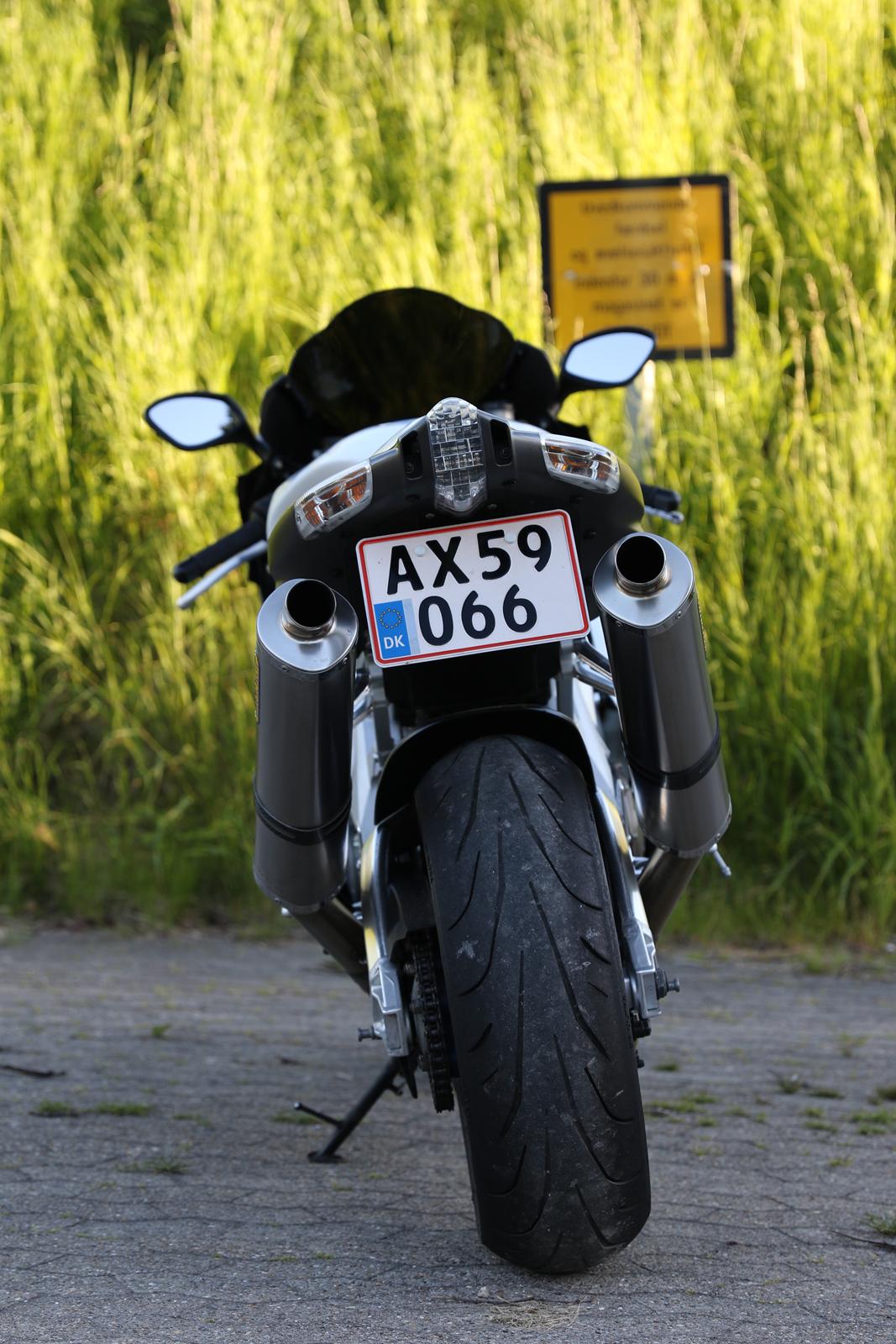 Aprilia RSV 1000 R Mille (factory)  billede 3