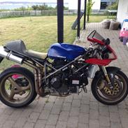 Ducati 996 Cafe Racer 