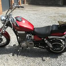 Suzuki Savage LS 650 