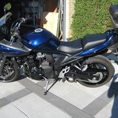 Suzuki GSF 650SA K9