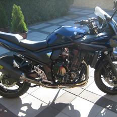 Suzuki GSF 650SA K9