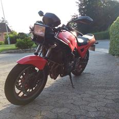 Suzuki GSX 400 X Impulse