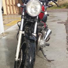 Yamaha XJ 700X Maxim