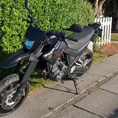 Yamaha XT660X