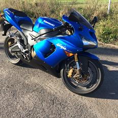 Kawasaki ZX6R 636