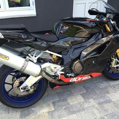 Aprilia RSV 1000R FACTORY