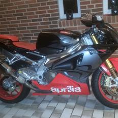 Aprilia RSV1000R (solgt)