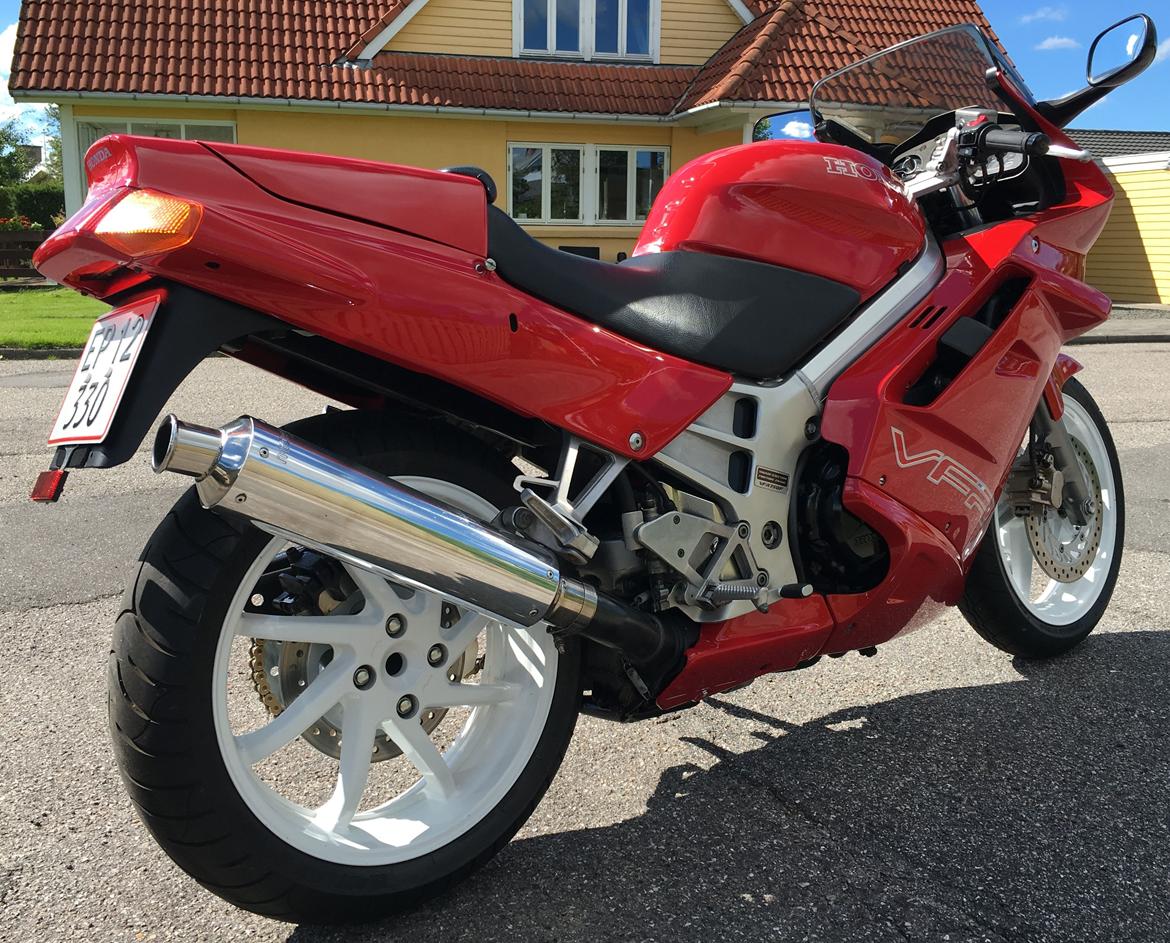 Honda VFR750F RC36I - SOLGT billede 2