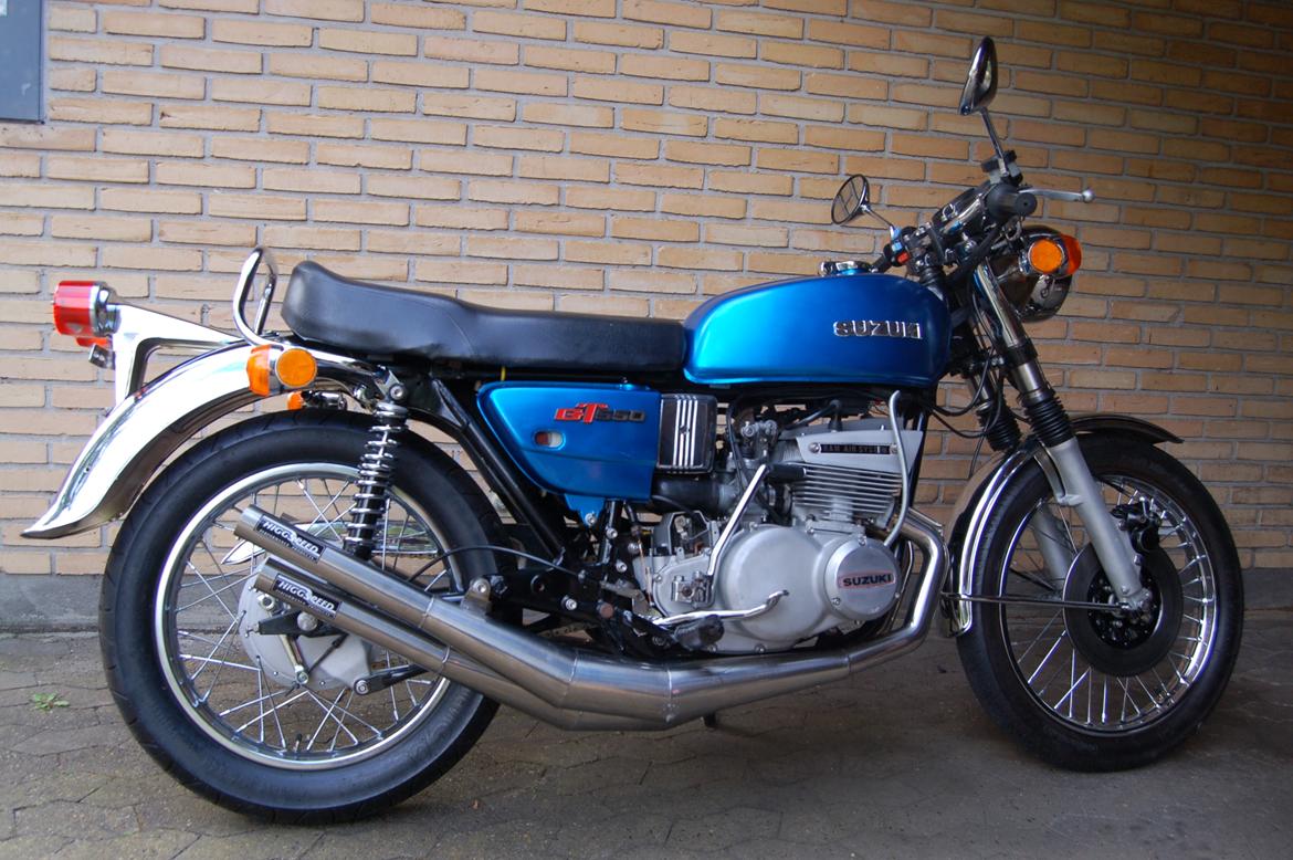 Suzuki GT 550 billede 1