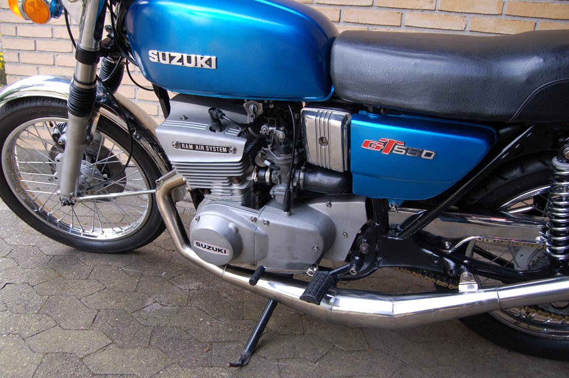 Suzuki GT 550 billede 7