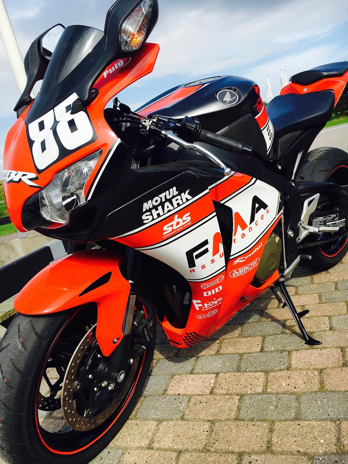 Honda CBR1000RR Fireblade billede 3