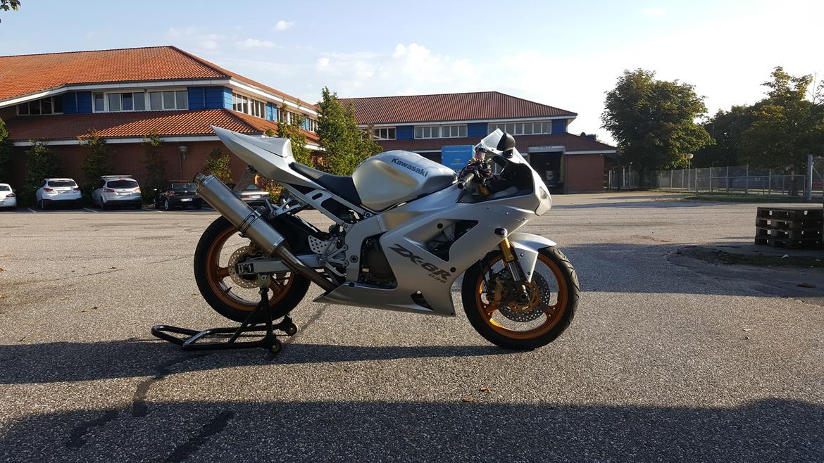 Kawasaki ZX-6R 636 billede 2