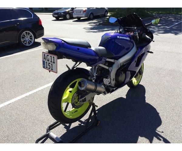Kawasaki ZX6R billede 5
